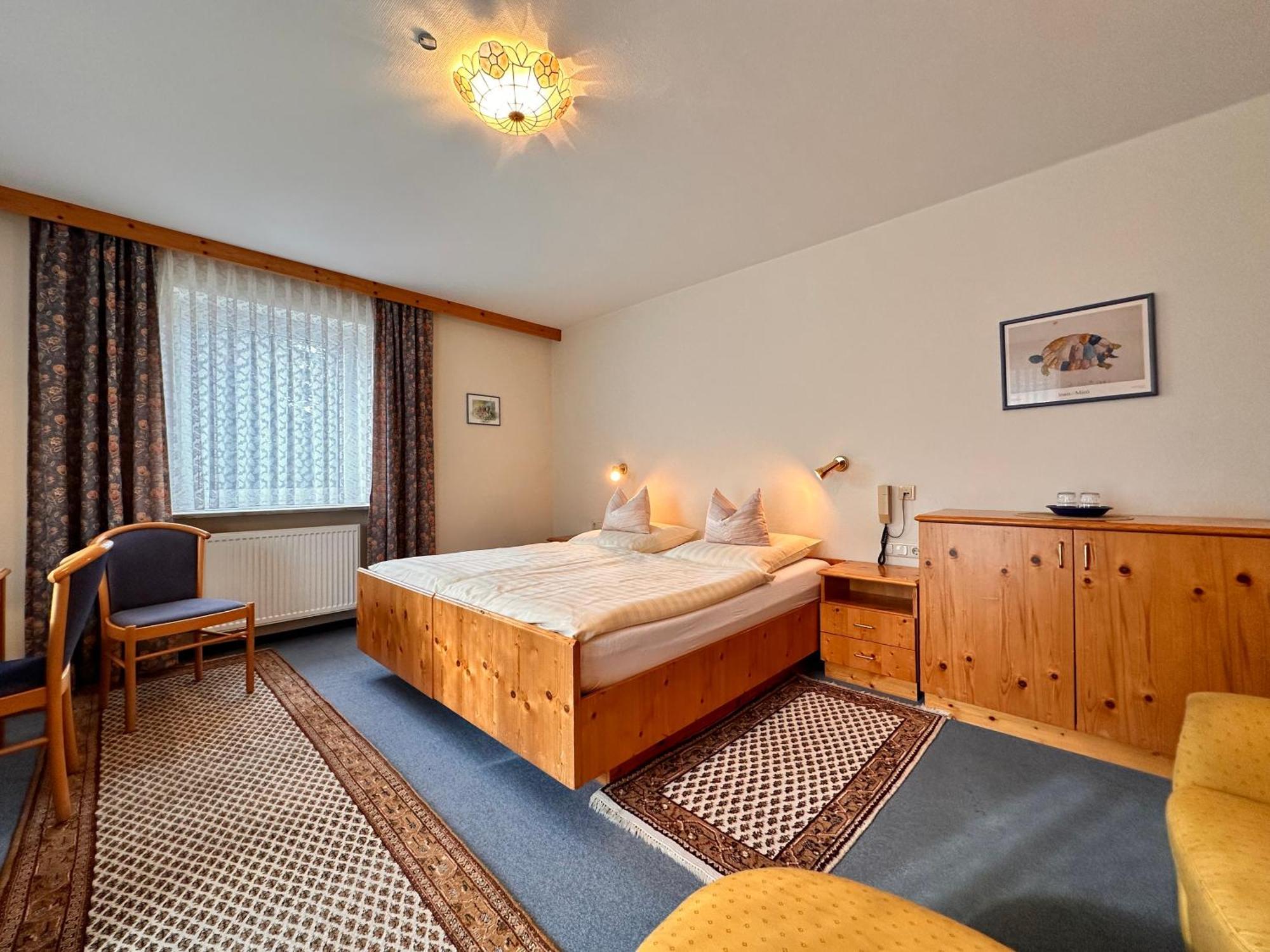 Pension Zum Loewen, Parkplatz, Fruehstueck, Wlan, Zentral Bad Steben Exterior photo